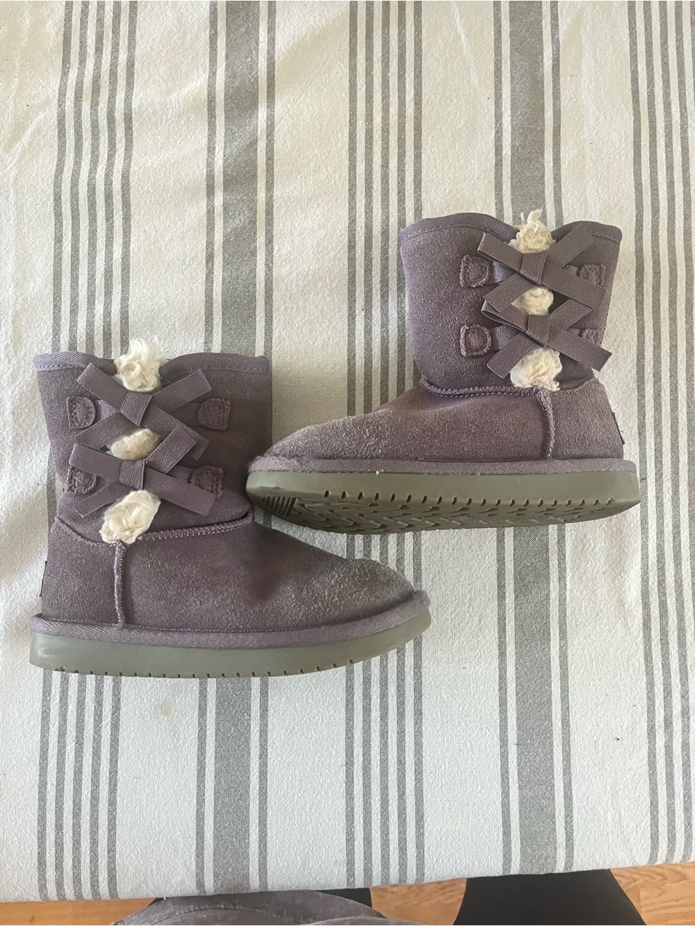 Koolaburra Kids Lavender Purple Suede Boots with Cream Fur Trim